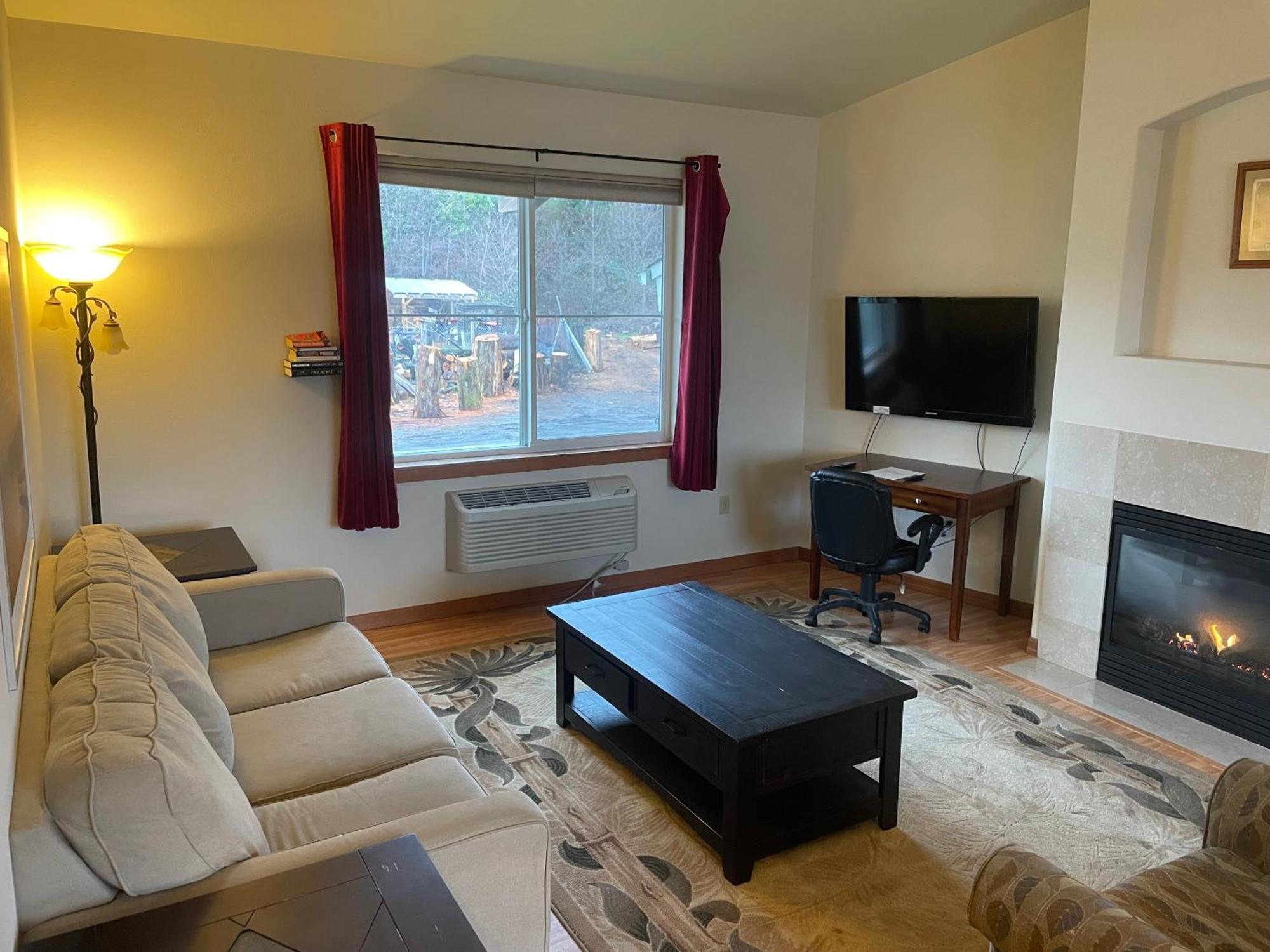 Oceanfront Allyn Apartment Eksteriør billede